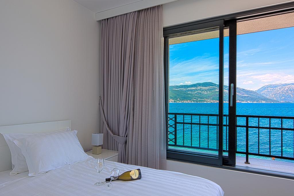 Villa Krasici Tivat Buitenkant foto