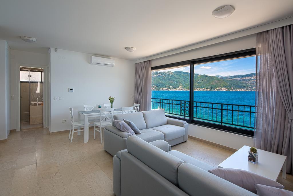 Villa Krasici Tivat Buitenkant foto