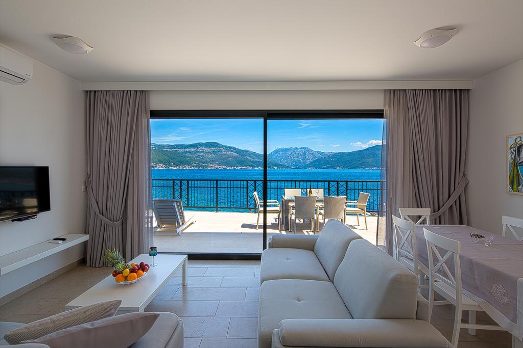 Villa Krasici Tivat Buitenkant foto